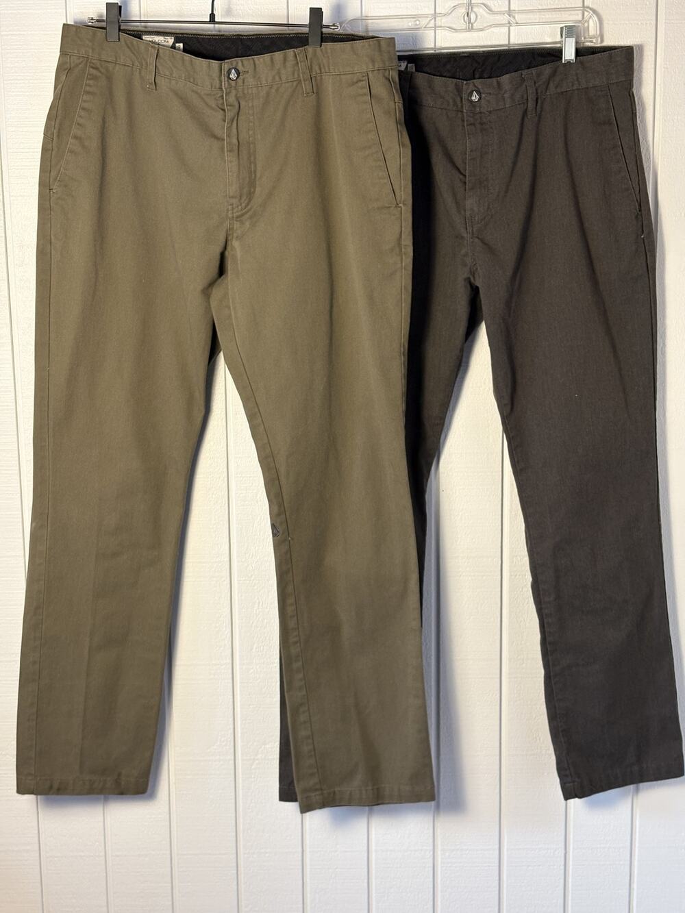 Volcom Corpo Class Men's Chino Pants Lot 2 Size 36 Skate Straight Leg Brown Gray